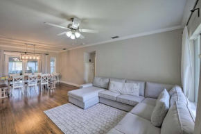 Sunny Clearwater Home - 5 Mi to Beach and Park!